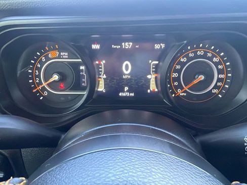 Used 2024 Jeep Wrangler Willys image 23