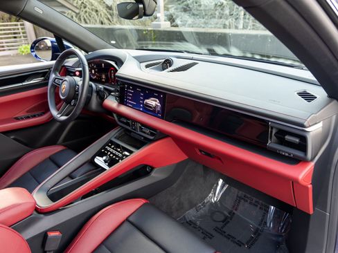 Certified 2024 Porsche Macan 4 Electric image 53