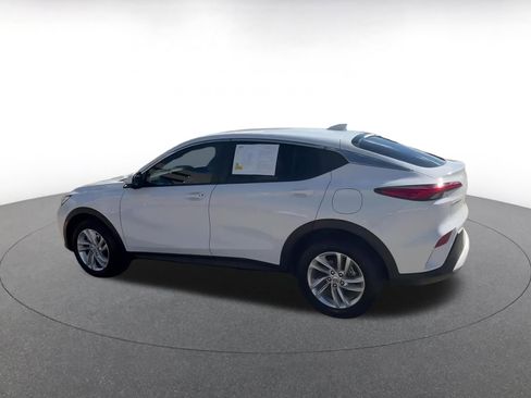 Used 2025 Buick Envista Preferred image 10