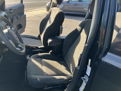Used 2011 Jeep Patriot Sport w/ Tire & Wheel Group AWD/4WD image 26