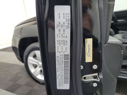 Used 2017 Jeep Compass Latitude AWD/4WD image 33