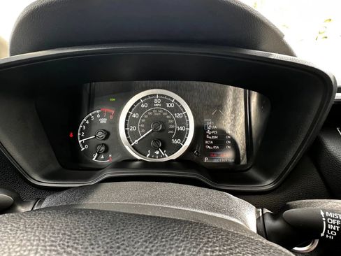 Used 2021 Toyota Corolla LE w/ LE Convenience Package image 11