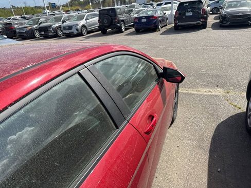 Used 2023 Hyundai Elantra SEL image 12