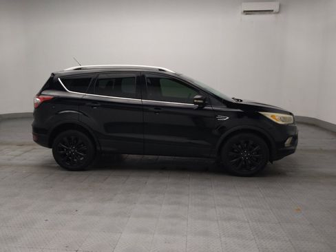 Used 2017 Ford Escape Titanium FWD image 11