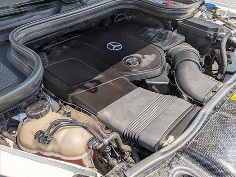 Used 2024 Mercedes-Benz GLE 350 4MATIC image 24