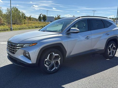 Used 2024 Hyundai Tucson Limited image 15