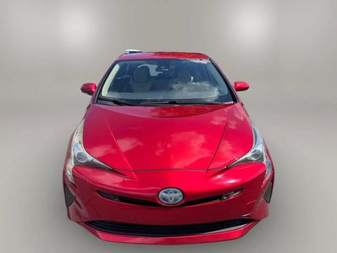 Used 2017 Toyota Prius Two w/ Prius Two Safety Plus Package FWD image 3