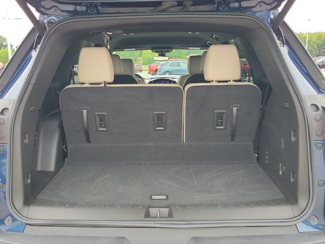 Used 2023 Chevrolet Traverse LT w/ LT Premium Package AWD/4WD image 31