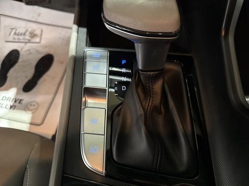 Used 2021 Hyundai Elantra Blue image 28