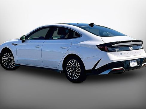 Used 2024 Hyundai Sonata Limited FWD image 11