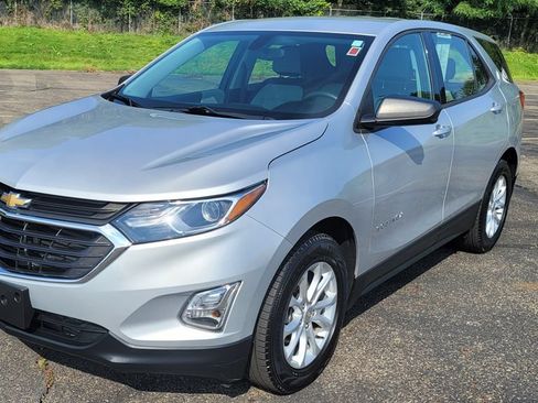 Used 2018 Chevrolet Equinox LS w/ LPO, Protection Package FWD image 3