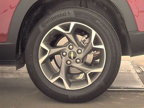 Used 2024 Chevrolet Trax LT w/ Driver Confidence Package image 11