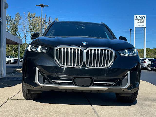Used 2024 BMW X5 xDrive40i w/ Premium Package AWD/4WD image 2