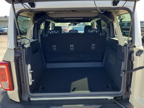New 2026 Ford Bronco Heritage Edition AWD/4WD image 10