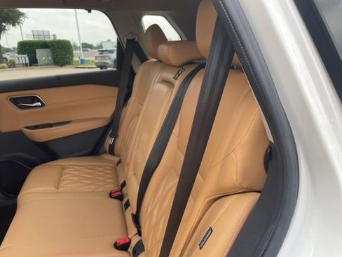 Used 2023 Nissan Rogue Platinum w/ Platinum Premium Package FWD image 8