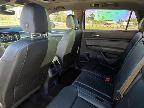 Used 2022 Volkswagen Atlas Cross Sport SEL AWD/4WD image 30