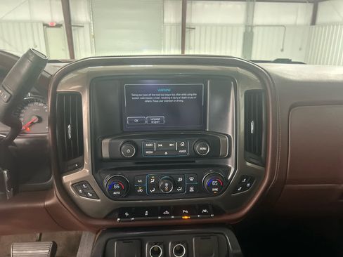 Used 2016 Chevrolet Silverado 1500 High Country w/ High Country Premium Package image 20