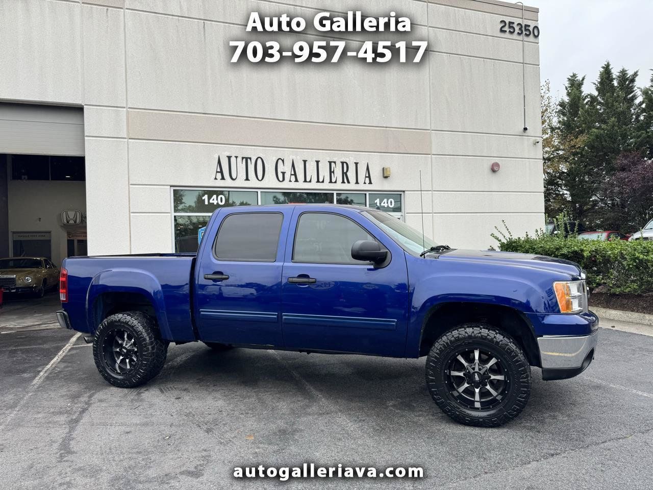 Used 2013 GMC Sierra 1500 SLE w/ Power Tech Package AWD/4WD image 1
