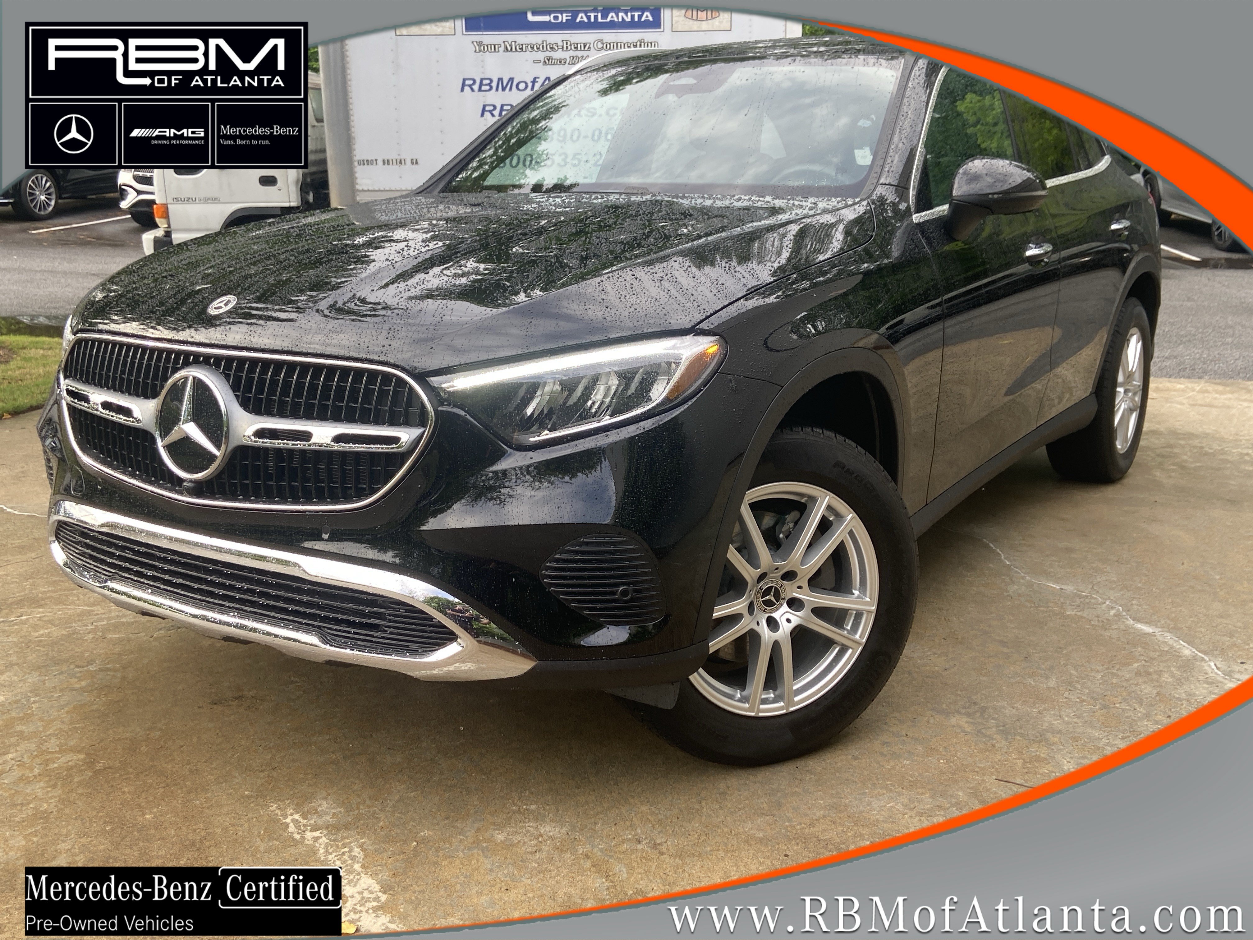 Used 2025 Mercedes-Benz GLC 300 image 1