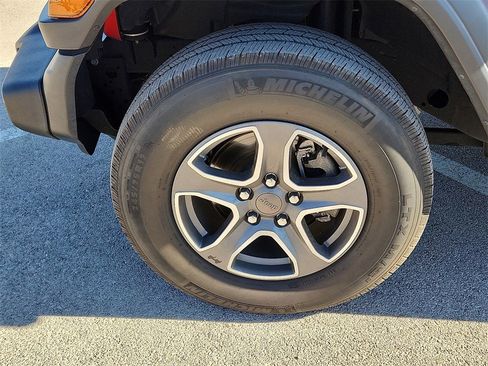 Used 2022 Jeep Wrangler Unlimited Sport image 8