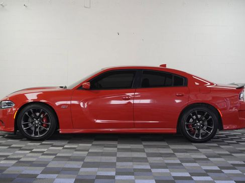 Used 2021 Dodge Charger Scat Pack RWD image 2