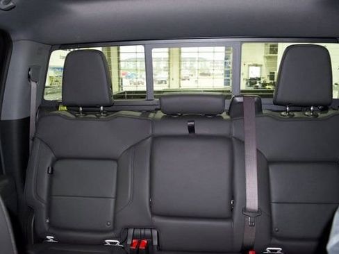 New 2025 Chevrolet Silverado 1500 LT w/ Leather Package AWD/4WD image 24