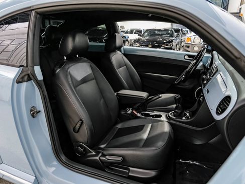 Used 2014 Volkswagen Beetle 2.5 FWD image 35