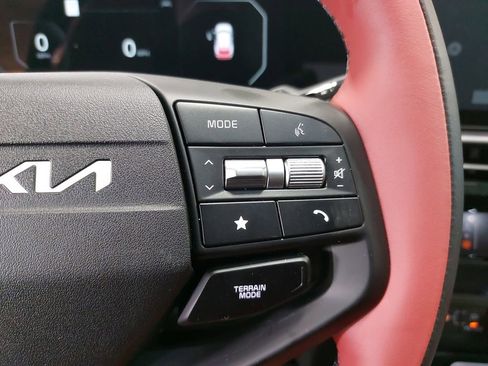 New 2026 Kia Sportage SX image 18