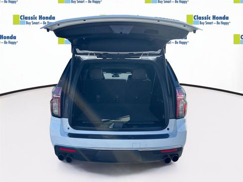 Used 2023 Chevrolet Suburban Premier image 30