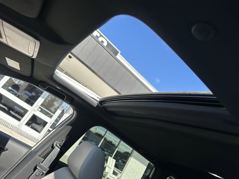 Used 2024 Honda CR-V Sport Touring image 10