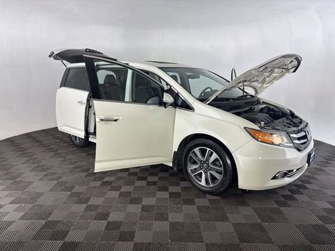 Used 2016 Honda Odyssey Touring image 15