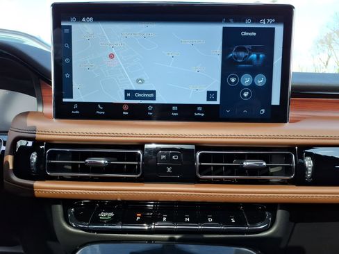 Certified 2023 Lincoln Nautilus Reserve w/ Equipment Group 202A image 20