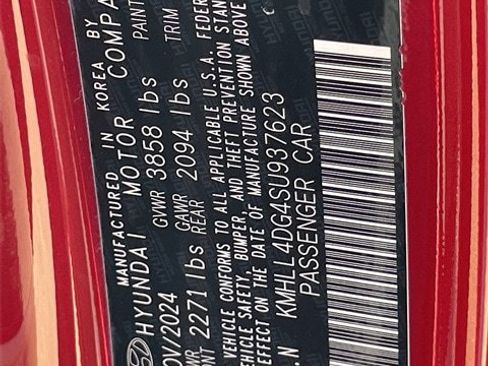 Used 2025 Hyundai Elantra SE image 26