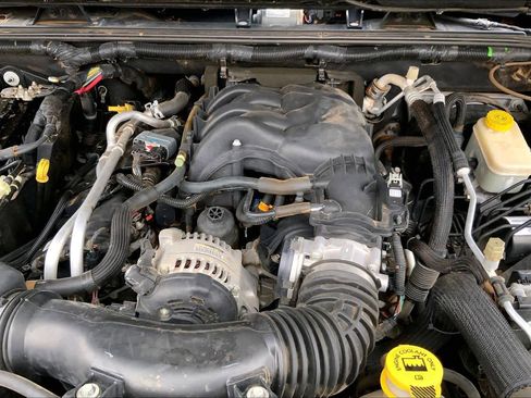 Used 2016 Jeep Wrangler Unlimited Sahara w/ Max Tow Package image 31