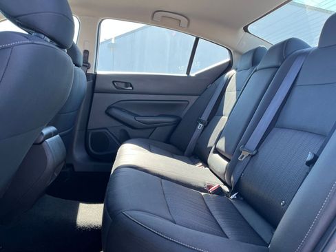 Used 2025 Nissan Altima 2.5 SV image 27