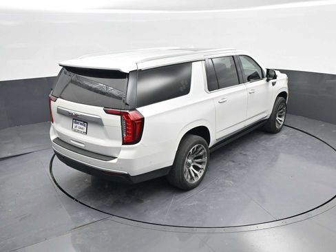 Used 2023 GMC Yukon XL Denali w/ Denali Reserve Package image 35
