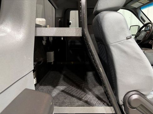 Used 2015 Ford F250 XL w/ Power Equipment Group AWD/4WD image 14
