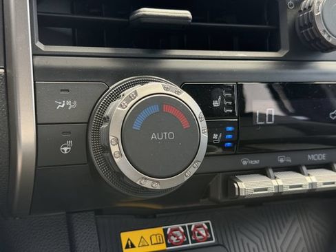 Used 2025 Toyota 4Runner TRD Sport Premium AWD/4WD image 22