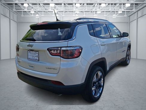 Used 2018 Jeep Compass Limited w/ Navigation Group AWD/4WD image 5