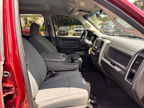 Used 2017 RAM 1500 Express w/ Express Value Package AWD/4WD image 14