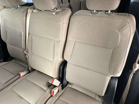 Certified 2021 Ford Explorer 2WD image 23