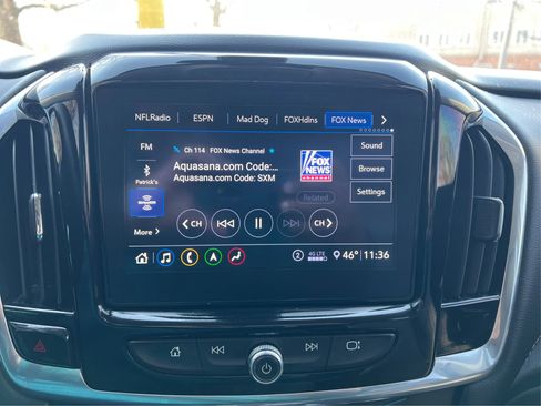 Used 2020 Chevrolet Traverse RS image 13