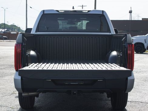 Used 2025 Toyota Tundra SR w/ SR Tow Package AWD/4WD image 15