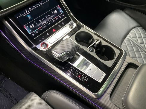 Used 2024 Audi SQ8 Premium Plus AWD/4WD image 16