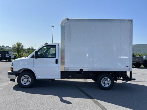 New 2025 Chevrolet Express 3500 w/ Power Convenience Package RWD image 4