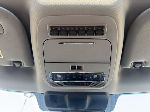 Used 2023 Ford F250 Lariat w/ Lariat Ultimate Package AWD/4WD image 35