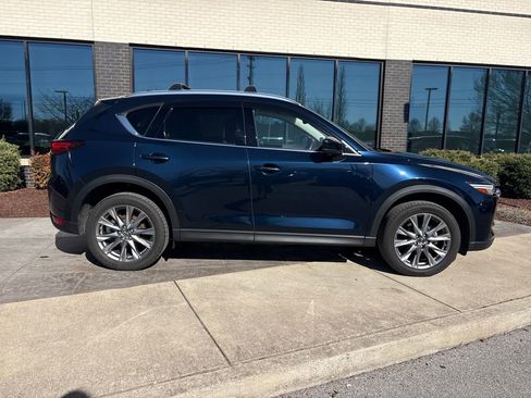 Used 2020 MAZDA CX-5 Grand Touring image 2