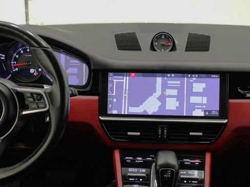 Used 2019 Porsche Cayenne AWD/4WD image 53