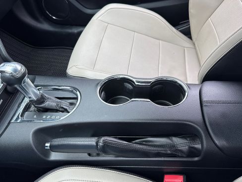 Used 2015 Ford Mustang Premium RWD image 31