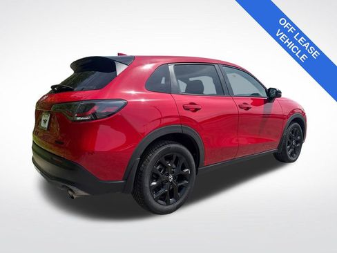 Used 2025 Honda HR-V Sport image 3